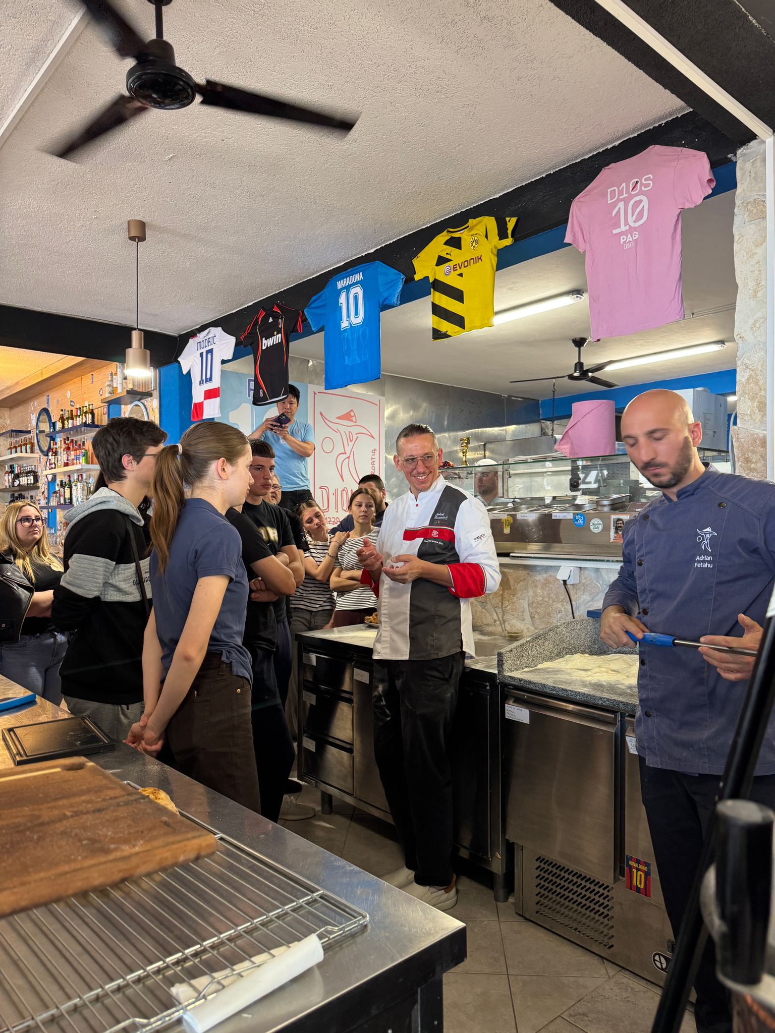 Pag Pizza Academy group in the kitchen